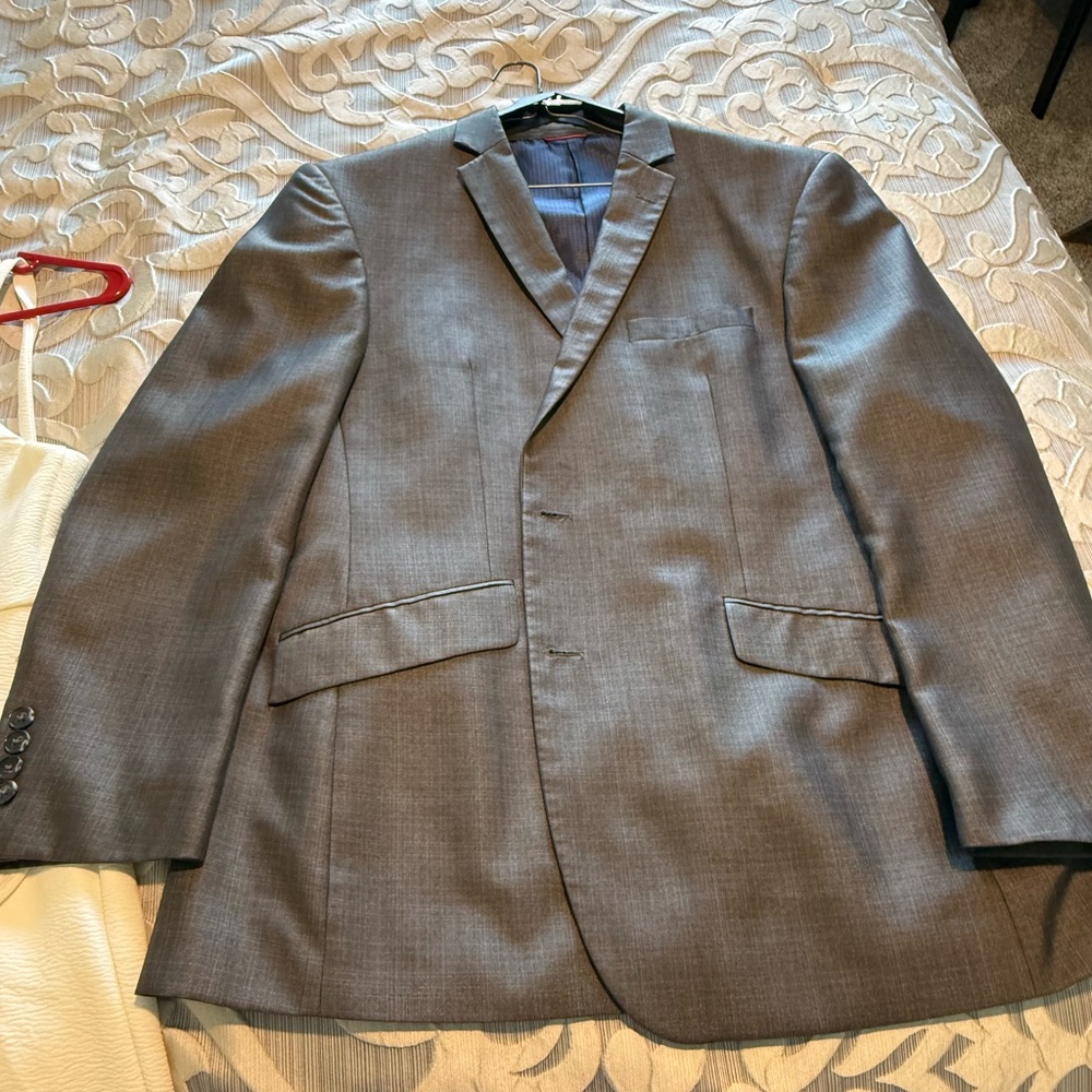 Elegant Charcoal Suit Jacket for Men